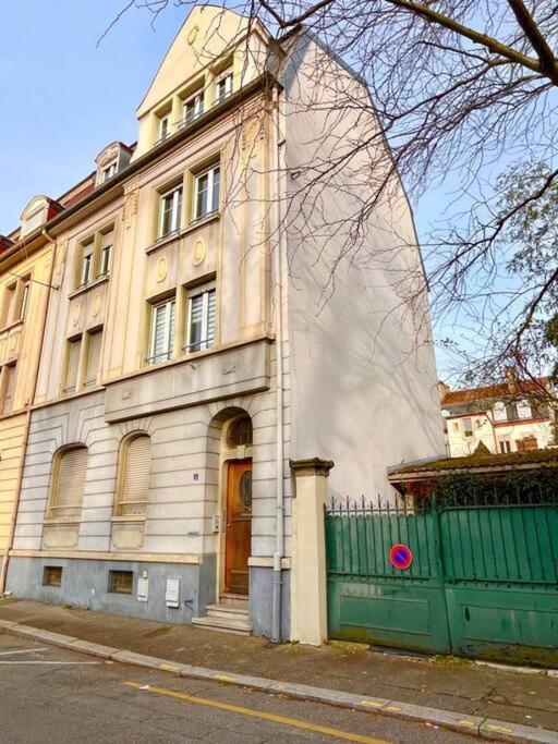 Petit Loft Centre Historique Proche Gare Tgv Apartment *