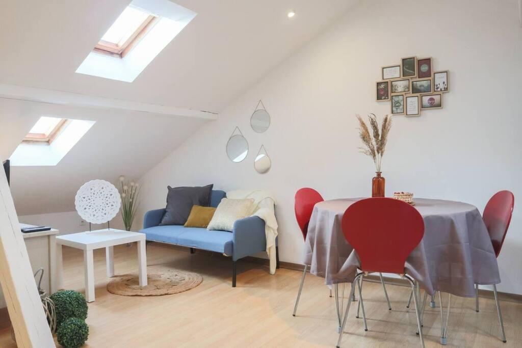 Petit Loft Centre Historique Proche Gare Tgv Apartment *